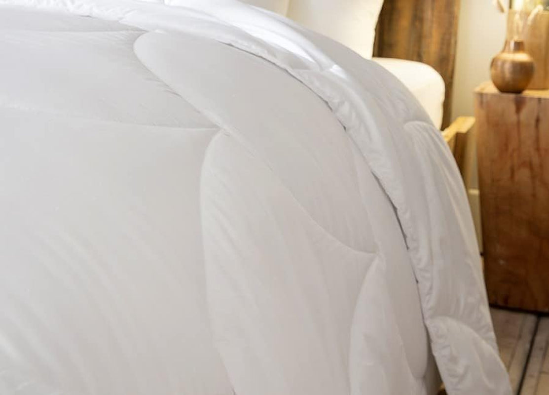 Abeil 15000000538 Trapunta Douceur Infinie, calda, poliestere, bianco, bianco, 240 X 260 Cm Trapunte e trapunte Naty Shop
