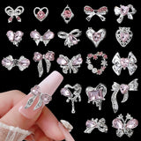 Luxus Rosa Diamant Nagel Charms Farfalla 3D Nail Art Charms Arco Nail Charms Y2K Cuore Charms Nägel Zubehör Schmetterling Herz Schleife Nageldesign Edelsteine ​​​​Strasssteine ​​​​Glitzersteine ​​​​Nagelschmuck