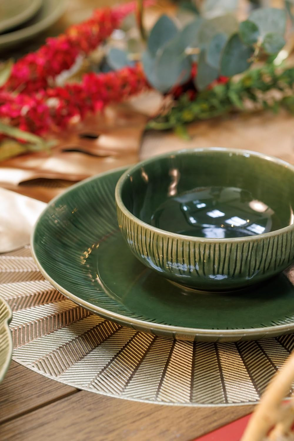 Mikasa Jardin Servizio Piatti 12 Pezzi, Servizio Piatti in Gres per 4 Persone con Piatti, Piattini e Ciotole, Verde - Confezione Regalo e Lavabile in Lavastoviglie