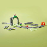 Tunnel e binari ferroviari LEGO DUPLO Town - Set di espansione, regalo per i più piccoli, incoraggia la destrezza, set da gioco per gli appassionati di veicoli di 2 anni, giocattolo didattico creativo 10425 Set di costruzione Besuche den LEGO-Store