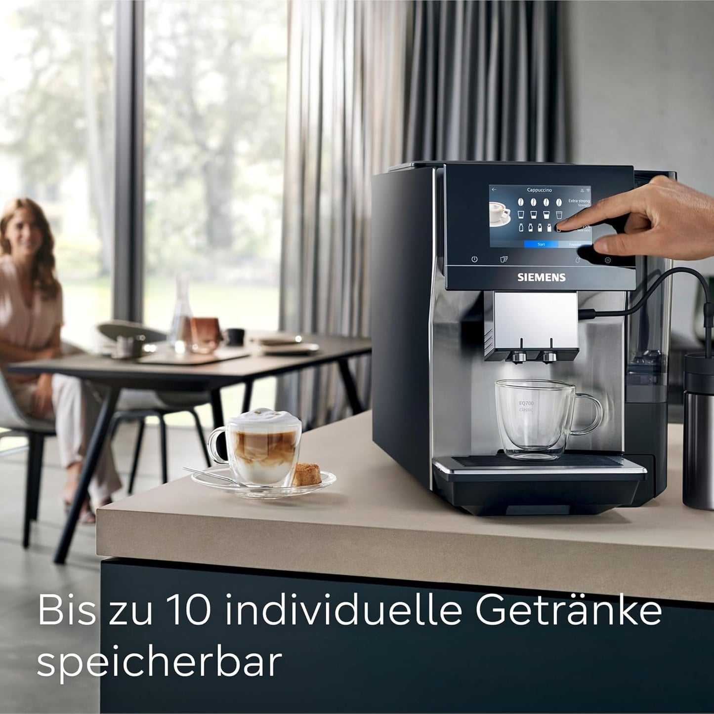 Macchina per caffè espresso automatica Siemens EQ700 classic TP715D01, controllo tramite app, cold brew, display touch intuitivo, fino a 10 creazioni di caffè individuali come preferite, pulizia automatica a vapore, 1500 W, grigio argento