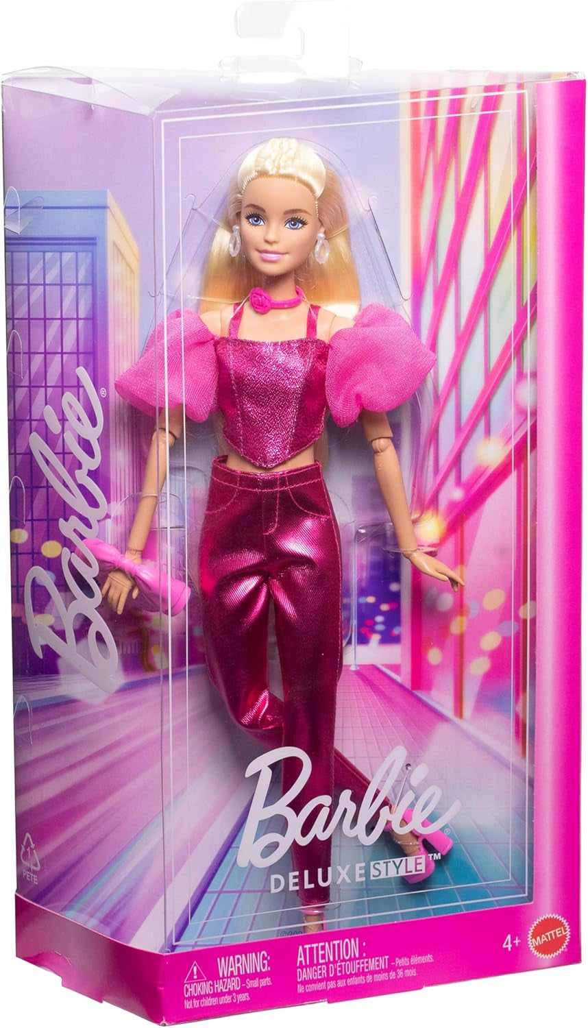 Bambola Barbie Deluxe Style #5 con abito biondo rosa metallizzato, corpetto scintillante e pantaloni scintillanti, con accessori tra cui una collana rosa e una borsetta, JFP40