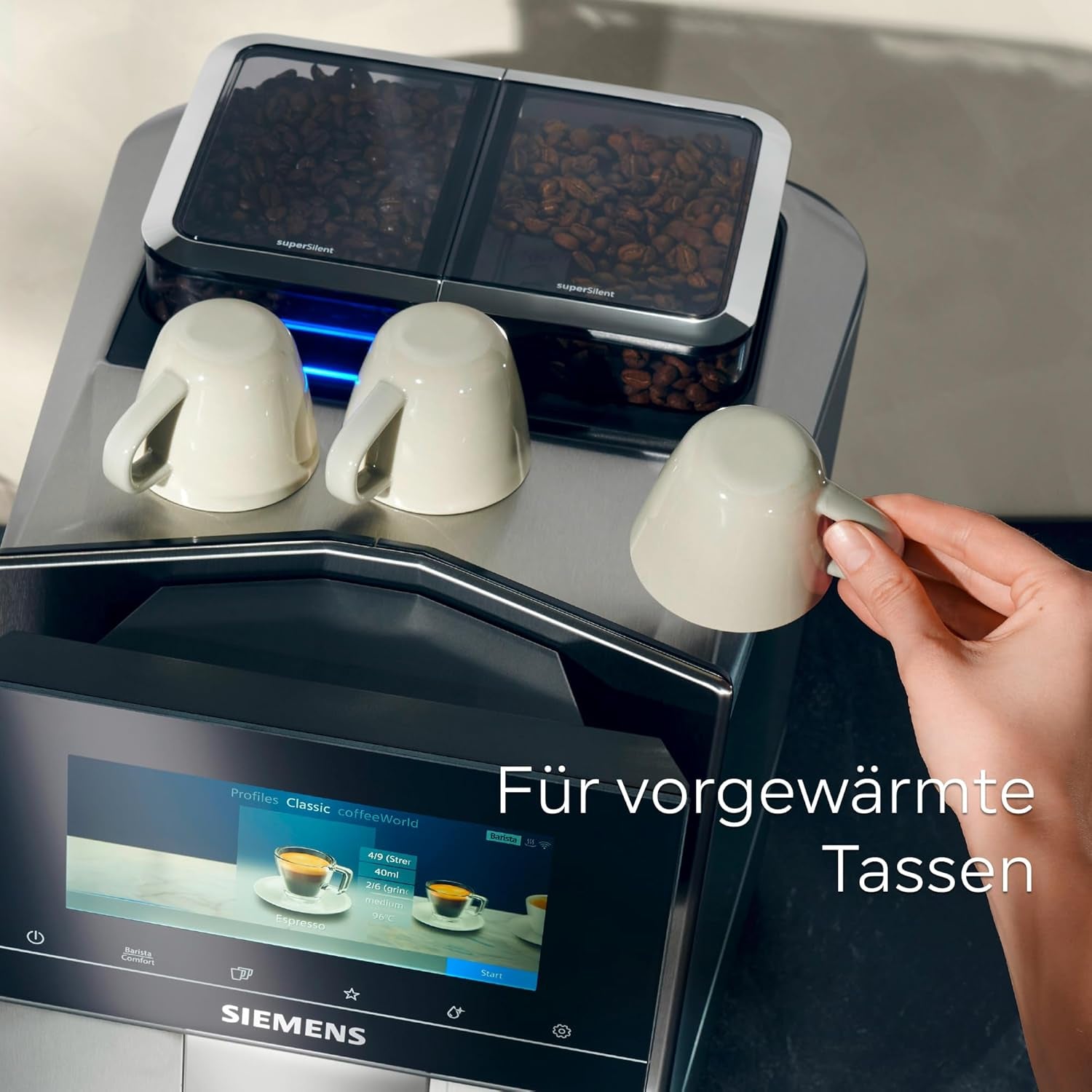Macchina per caffè espresso automatica Siemens EQ900, ampio schermo a colori TFT, 2 contenitori di chicchi, 36 bevande calde e fredde, caffè freddo, super silenziosa, funzione due tazze, controllo app, acciaio inossidabile, TQ907D03