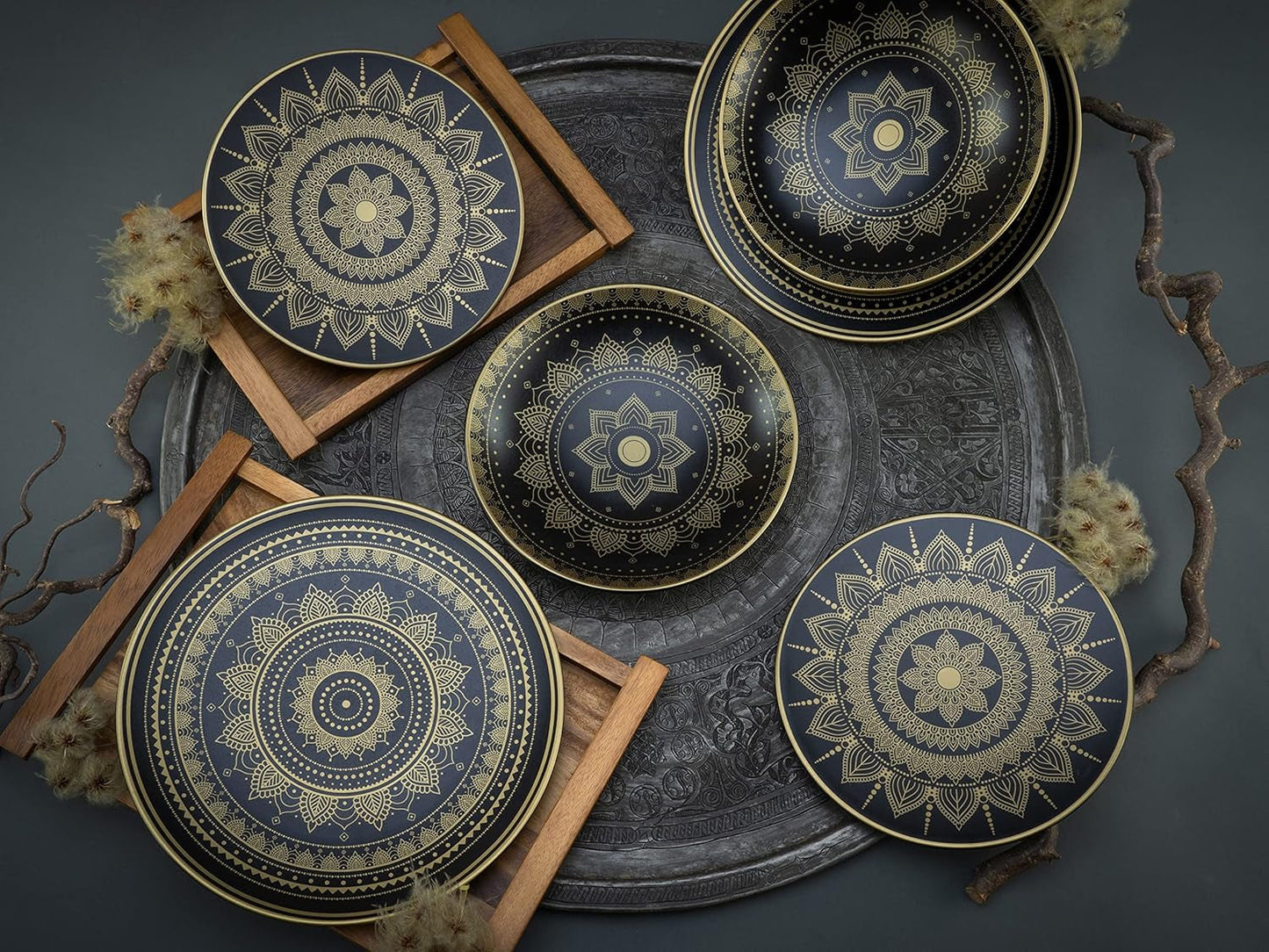 CreaTable, 23588, serie MANDALA GOLD - Nero, set di stoviglie da 12 pezzi, set di piatti in porcellana, lavabile in lavastoviglie e adatto al microonde, produzione di qualità