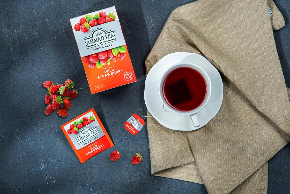 Tè Ahmad - Fragola selvatica - Tisana alla frutta e alle erbe decaffeinato - Fragola - Bustine di tè sigillate confezionate singolarmente con 2 g di tè per porzione - 20 bustine di tè fasciate