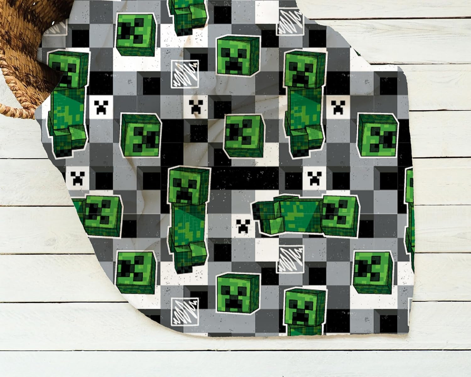 Coperta in pile ufficiale Minecraft World dei personaggi | Design Scribble reversibile su 2 lati, coperta super morbida e calda. Letti e coperte Besuche den Character World-Store