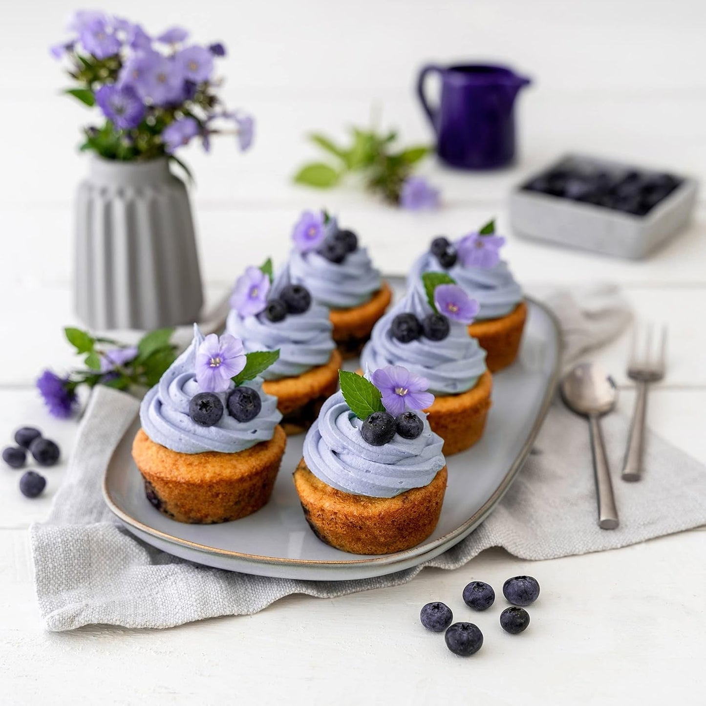 Zenker 12Er Muffinform Energy, Premium-Backform, Für Köstliche Kuchen, Verkürzt Die Backzeit Um Bis Zu 20% (Farbe: Silber/Anthrazit), Menge: 1 Stück, Hellgrau Und Dunkelgrau Stampi e vassoi per cuocere Naty Shop