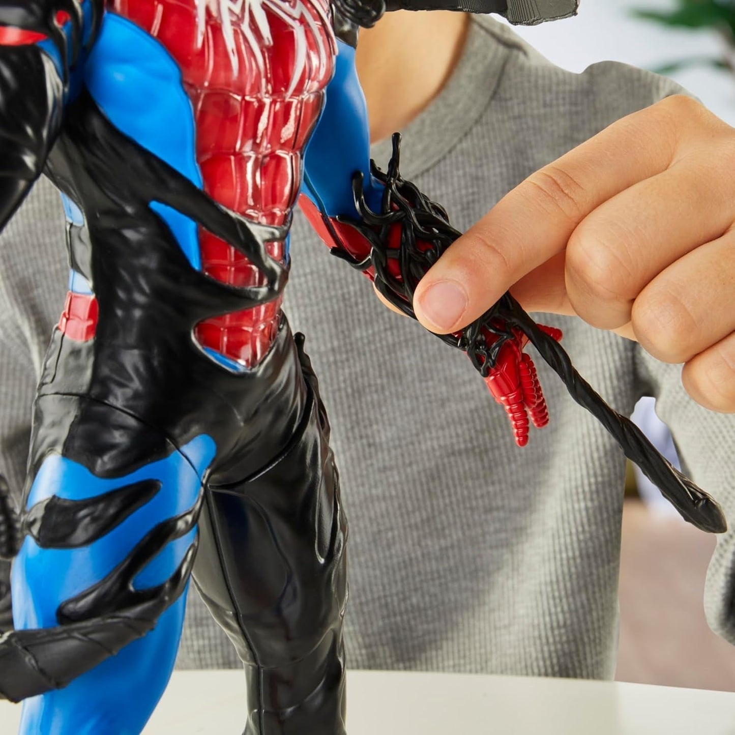 Marvel Spider-Man Venomversus Spider-Man Color Changer Action Figure con Accessori Action figures Naty Shop