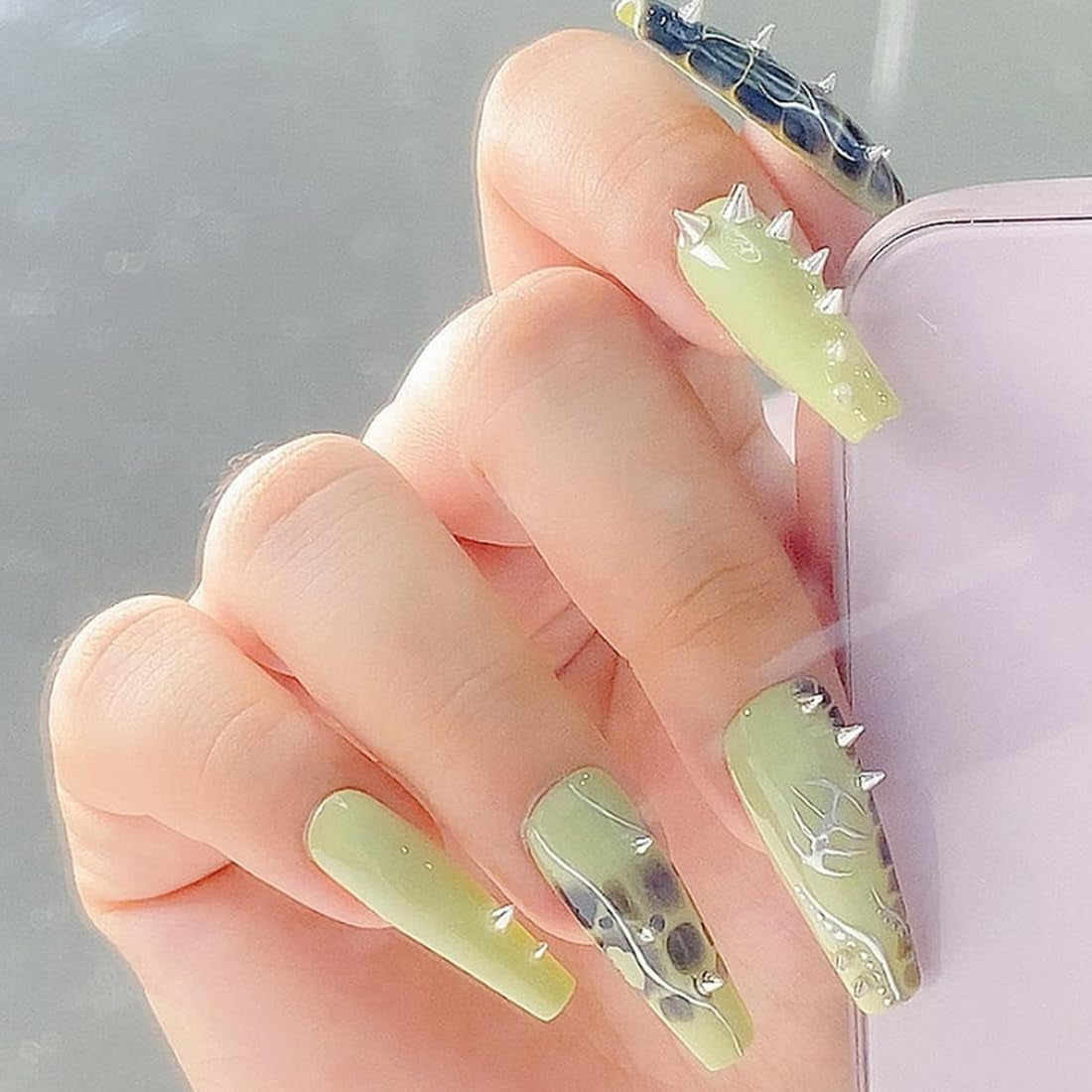 Mini Metall Nieten Punk Nail Charms Oro Argento Strasssteine ​​​​Nägel Charm Kegel Spikes Nagelschmuck Glitzersteine ​​​​Borchie per nail art Nagel Steine ​​​​Legierung Nagelanhänger Strass Nageldesign Zubehör