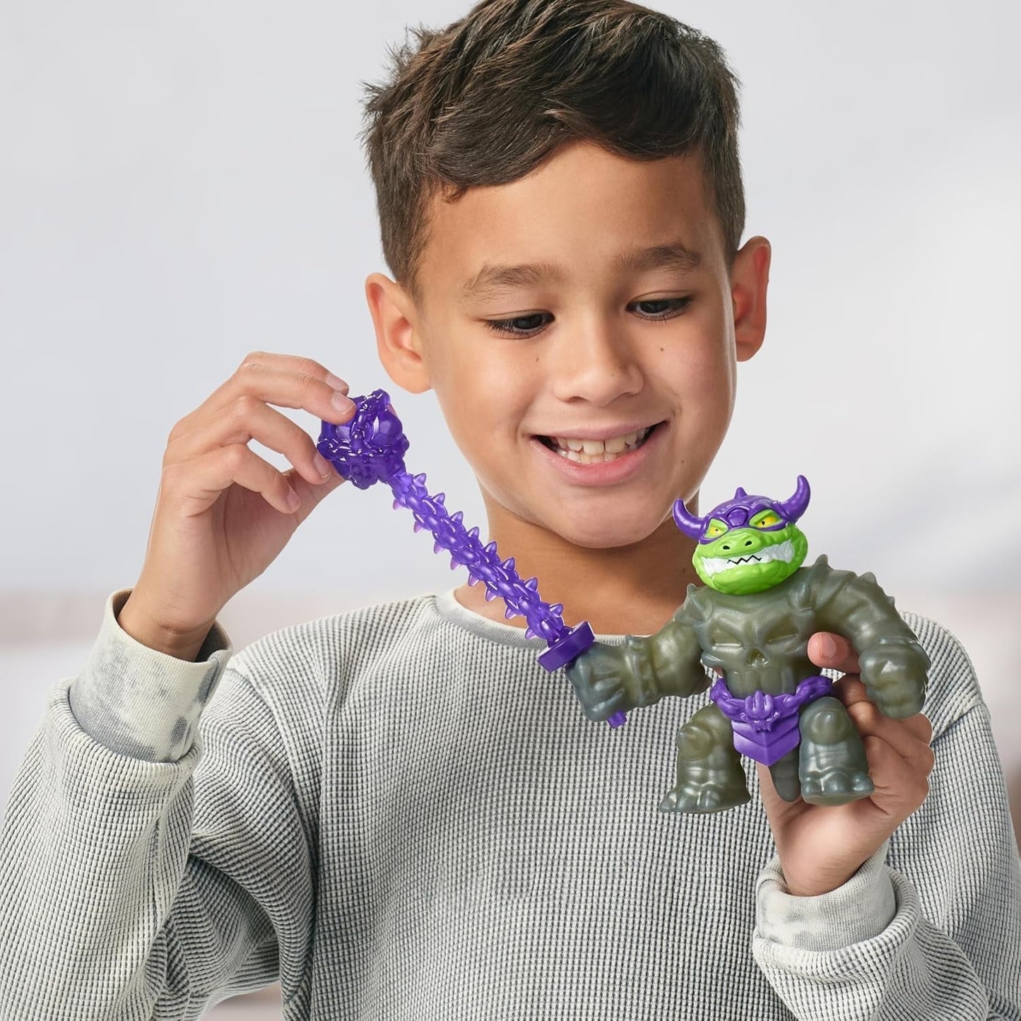 Heroes of Goo Jit Zu Stretch Strikers Deluxe Hero Pack Rock Jaw Action Figure estensibile con oltre 20 fantastiche action figure di equipaggiamento da combattimento Naty Shop