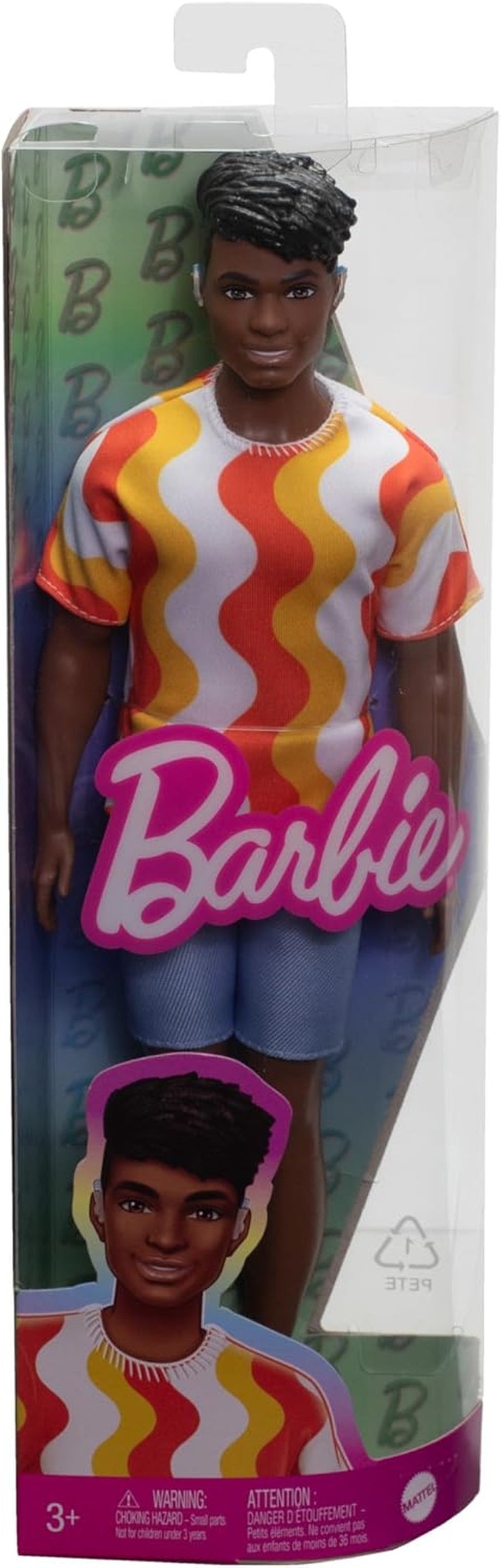 Barbie Fashionistas Ken bambola n. 220 Con spalline e corpo ampio in camicia fantasia arancione rimovibile, pantaloncini e sandali con plateau, HRH23 Naty Shop Dolls