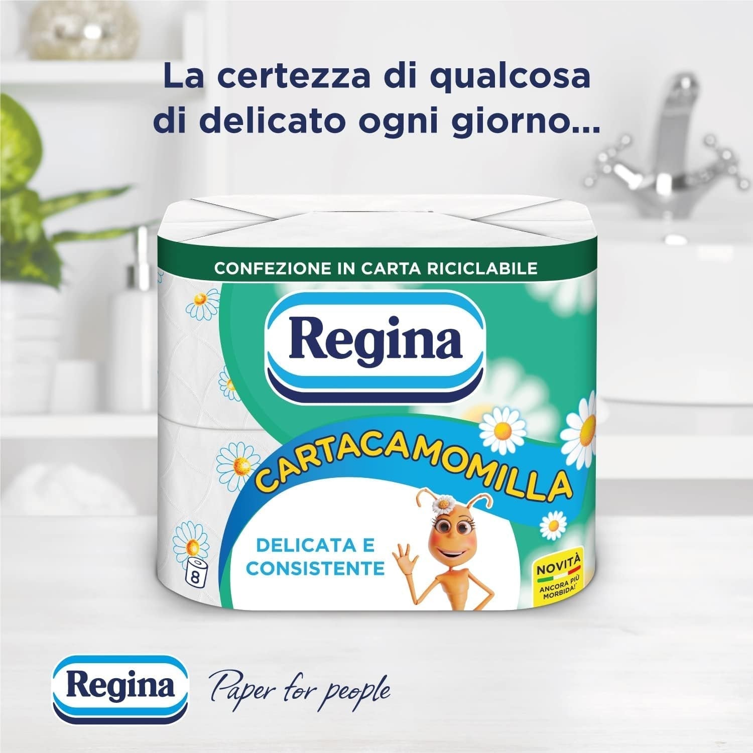 Regina Cartacamomilla - Carta Igienica 8 Rotoli, 300 Soffici Fogli, 3 Veli, Morbida e Resistente, Confezione in Carta Riciclabile