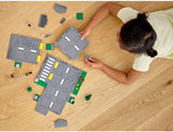 LEGO City Incrocio stradale con semaforo Set da costruzione con mattoncini fosforescenti 60304 Set da costruzione Besuche den LEGO-Store