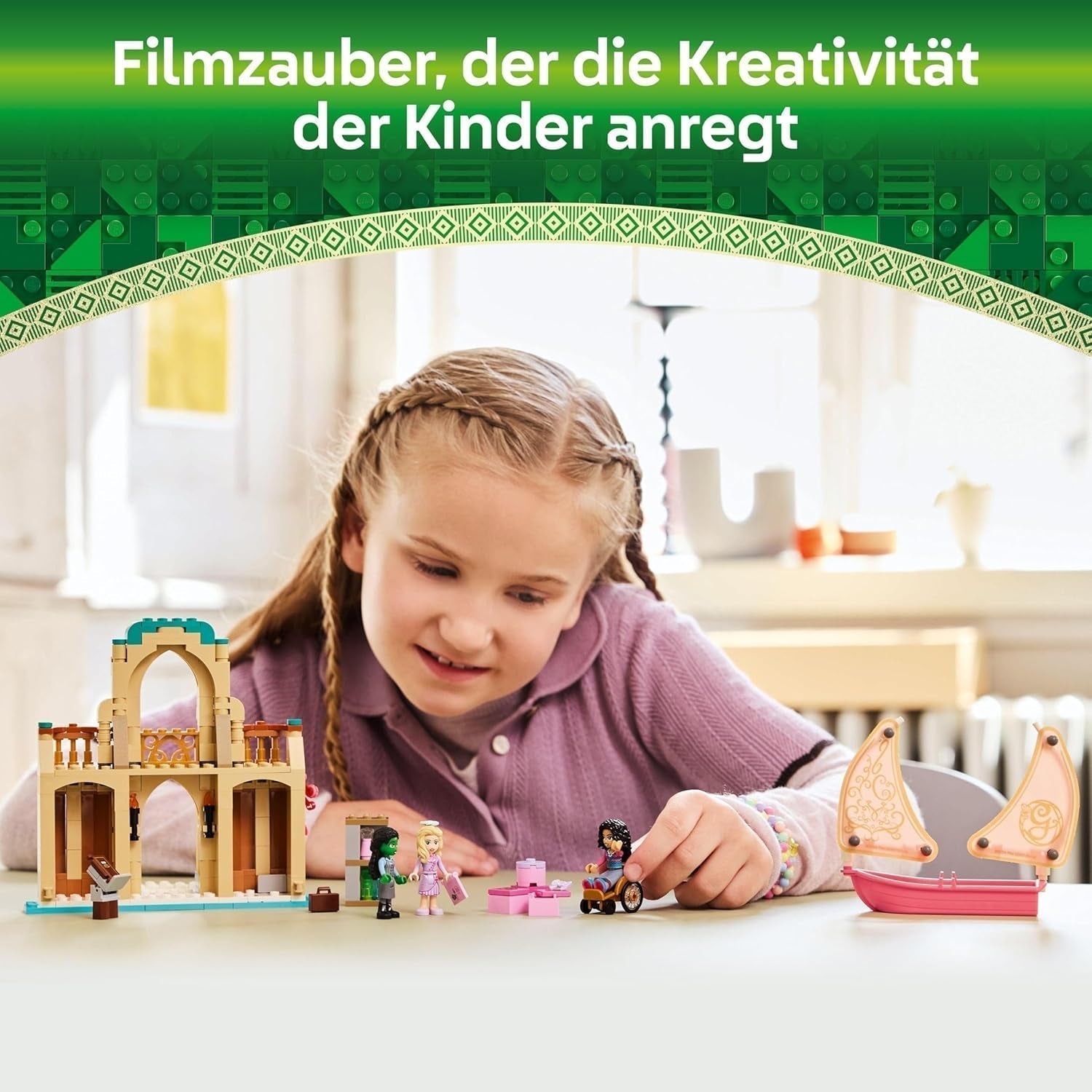 LEGO Wicked Glinda, Elphaba e Nessarose alla Shiz University Barca a vela e 3 personaggi Barca giocattolo, regalo per ragazze e ragazzi di 7 anni Amanti delle case delle bambole 75681 Set da costruzione Besuche den LEGO-Store