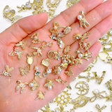50 Stück Gold Nail Charms, 3D Shiny Nail Art Charms, Glitzersteine ​​​​Nägel Perle Legierung Nagel, Schmetterling Strasssteine ​​​​Nägel Charms, DIY Nail Art Zubehör, Für Mädchen Frauen