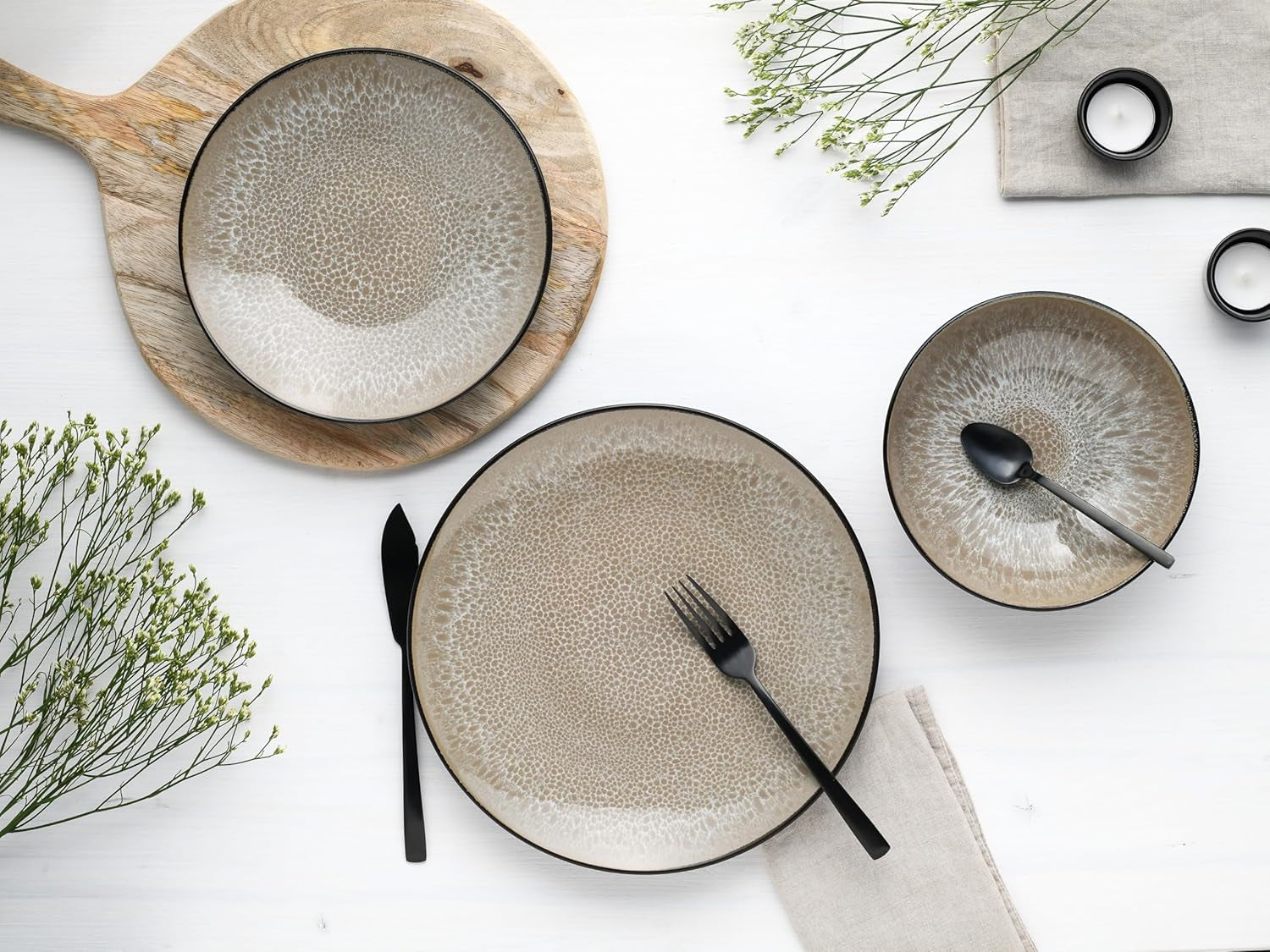 CreaTable, 24464, serie Malmö Beige, set di stoviglie da 18 pezzi per 6 persone, set di piatti in gres, lavabile in lavastoviglie e adatto al microonde, produzione di qualità