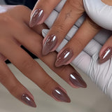Unghie cromate autoadesive - Colla glitterata marrone mandorla media sulle unghie Unghie finte glitterate Colla sulle unghie artificiali Unghie acriliche smaltate per donne 24 pezzi