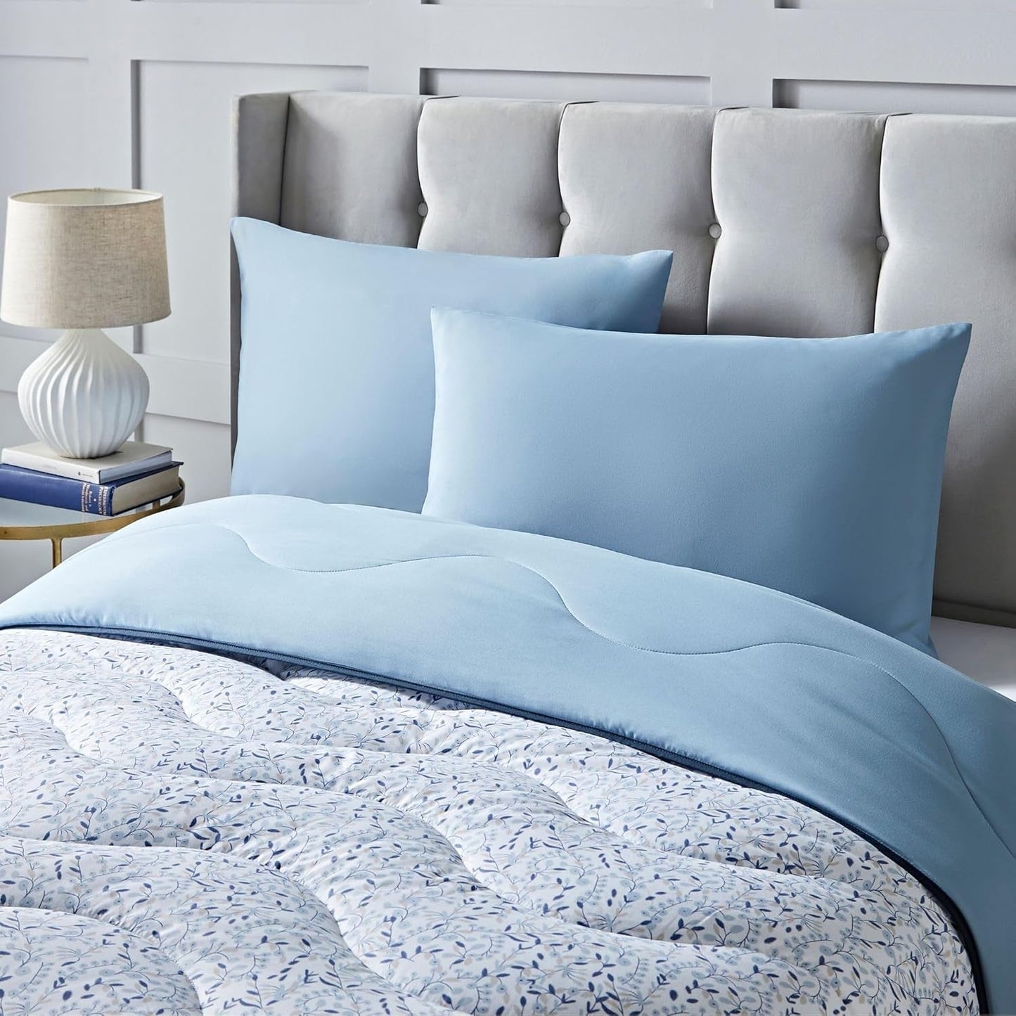 Night Lark Piumino Super King Super King 6 Tog Primavera Estate - Blu Garden Piumino super morbido Leggero Lavabile in lavatrice Asciugatura rapida Copripiumino reversibile tutto in uno Naty Shop