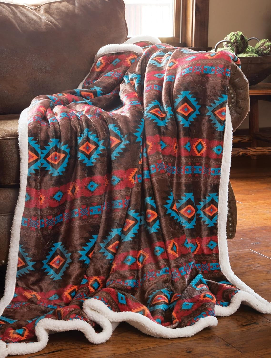 CARSTENS, INC. Coperta Wrangler Ultra Premium, super morbida, pile Sherpa, oversize, 137,2 x 172,7 cm, Letti e coperte Southwest Horizon Carstens, Inc.