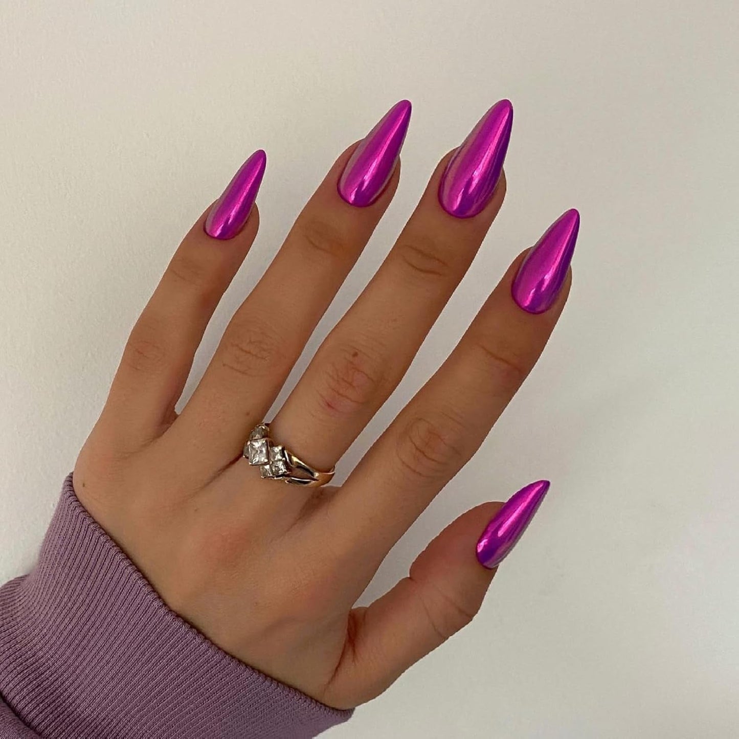 Unghie cromate autoadesive - Colla glitterata marrone mandorla media sulle unghie Unghie finte glitterate Colla sulle unghie artificiali Unghie acriliche smaltate per donne 24 pezzi