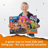 LEGO City Stuntz Spettacolo acrobatico, set a doppio looping, 60339, incl. rampa, monster truck, motocicletta 2X e 7 minifigure, giocattolo per bambini dai 7 anni in su Set da costruzione Besuche den LEGO-Store