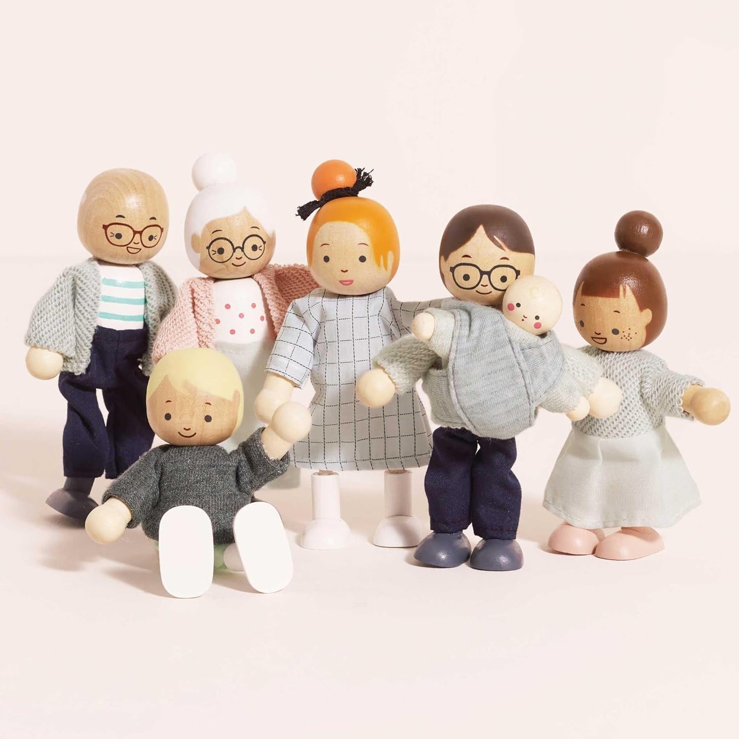 - La mia famiglia con 4 pupazzi – Holz, Stoff – P053