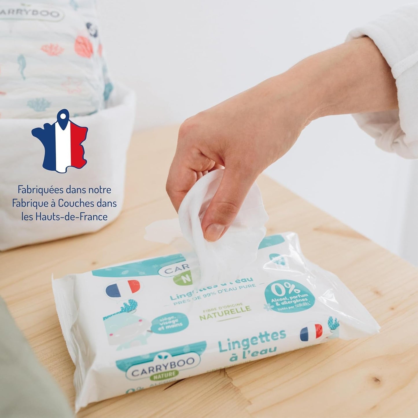 Salviette umidificate per neonati con acqua - senza profumo e allergeni - 9 pezzi - pelle normale e sensibile - pulisce e lenisce - 100% fibre naturali - prodotto in Francia - 522 salviette