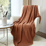 CREVENT Coperta lavorata a maglia color ruggine per divano, poltrona, letto, decorazioni per la casa, morbida, calda, accogliente, leggera, primavera estate autunno (127,8 x 152,4 cm caramello/marrone/arancio bruciato) CREVENT Letti e coperte a nido d'ape color caramello