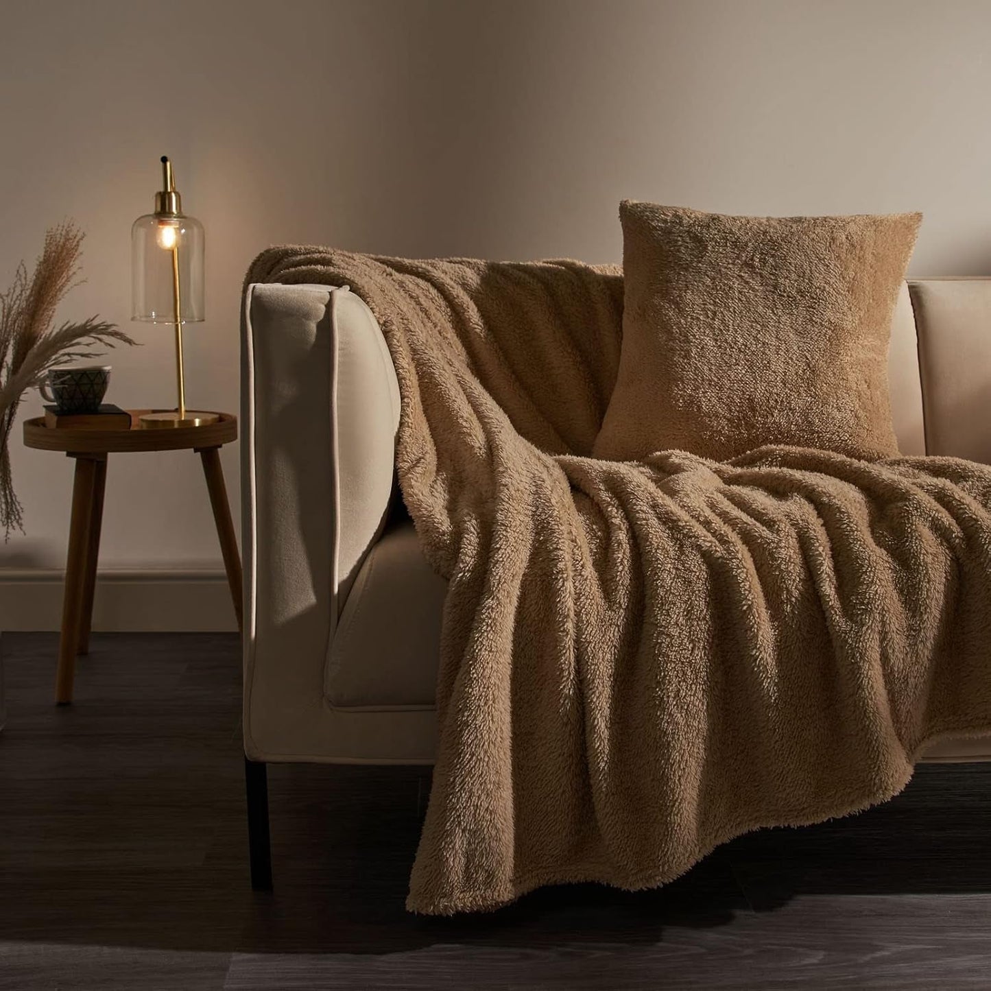 Brentford's Teddy Coperta in Pile Coperta da Letto Grande Peluche Super Morbida e Calda Copriletto da Divano Nero - 150 X 200 Cm Letti e Coperte Besuche den Brentfords-Store Latté 125 X 150 Cm