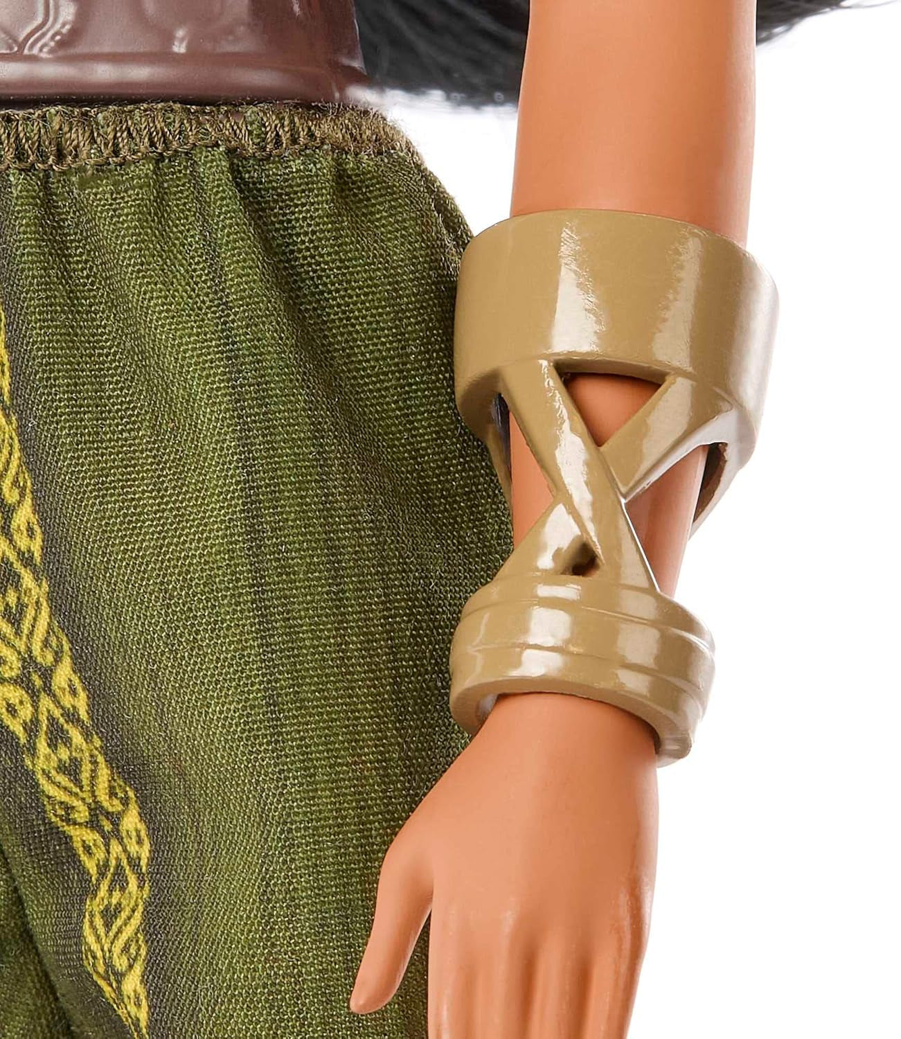 Mattel Disney Toy Raya bambola articolata con vestiti e accessori Regalo ispirato al film Disney per bambini HLX22