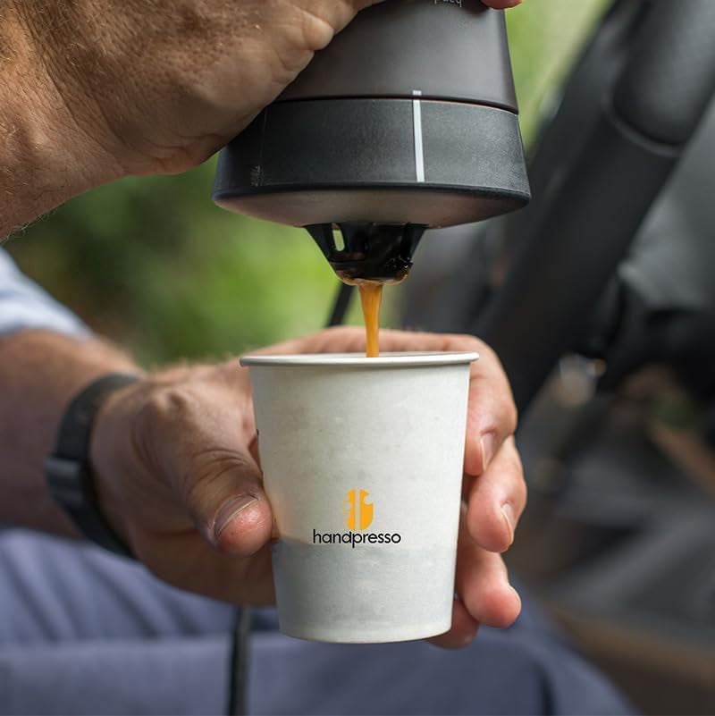 Handpresso - Handcoffee Auto 21000 | Macchina per caffè espresso per auto da 12 V - Macchina per caffè espresso da 12 Volt per auto | Macchina per caffè espresso Senseo Pad per auto - Macchina per caffè espresso da viaggio 12V | Espressore da 12 Volt per camper