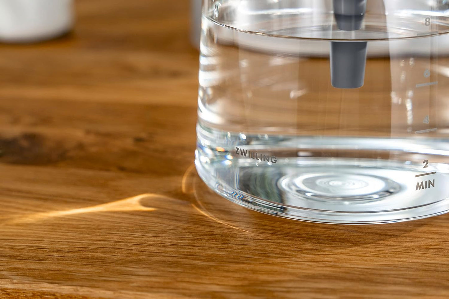 ZWILLING ENFINIGY Macchina per caffè espresso con filtro con caraffa in vetro da 1,5 litri, Macchina per caffè espresso con caldaia in acciaio inossidabile, Funzione fioritura e decalcificazione intelligente, Plastica, Argento