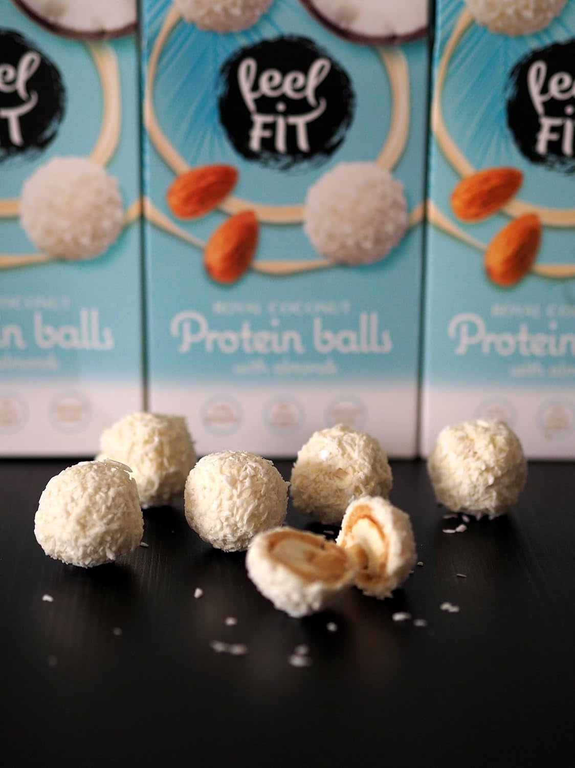Praline al cocco senza zucchero con mandorle, Feel FIT, senza zuccheri aggiunti, 17% proteine, 63 g