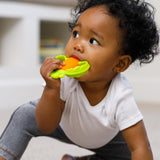 Infantino Lil' Nibbles, Massaggiagengive in silicone strutturato, Giocattolo massaggiagengive per neonati senza BPA, Morbido, facile da tenere, Stimolazione sensoriale per neonati, Carota