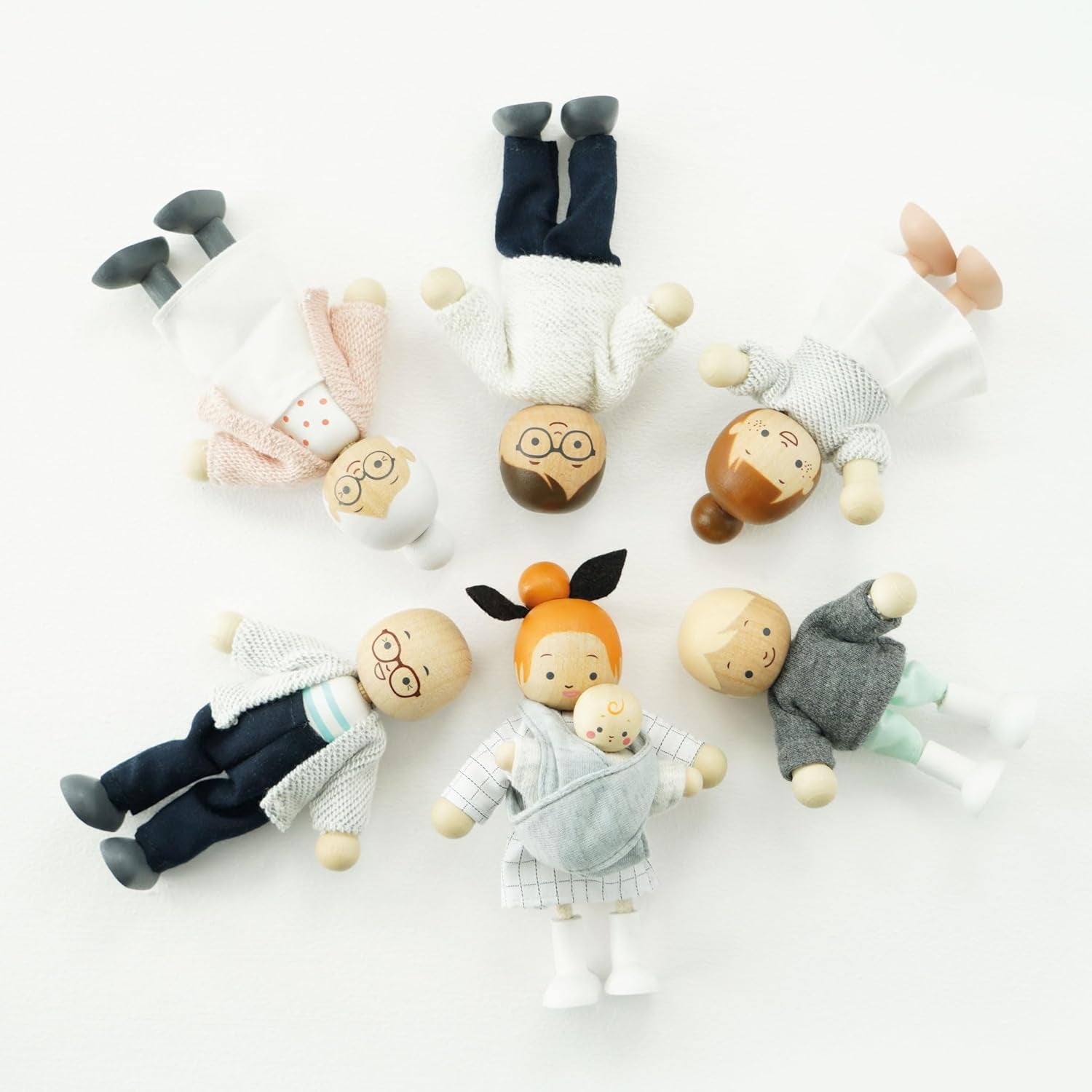 - La mia famiglia con 4 pupazzi – Holz, Stoff – P053
