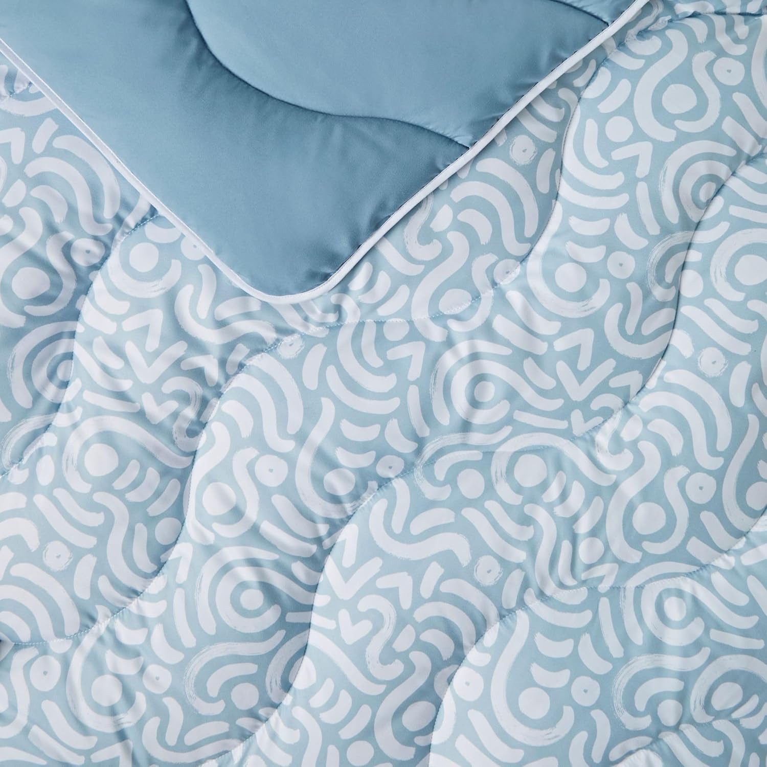 Piumino senza copripiumino Night Lark Super King 6 Tog Primavera Estate - Onde astratte. Coperta super morbida, comoda e leggera. Lavabile in lavatrice e ad asciugatura rapida, set di federe reversibili tutto in uno, trapunte e piumini Naty Shop
