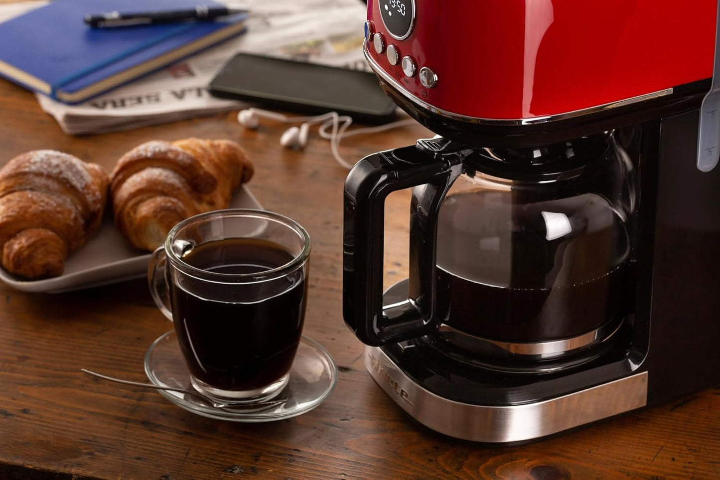 Ariete Moderna 1396 Macchina per caffè espresso con filtro per preparare caffè americano Fino a 15 tazze Caraffa in vetro Piastra riscaldante Display LCD Filtri rimovibili e lavabili Bianco