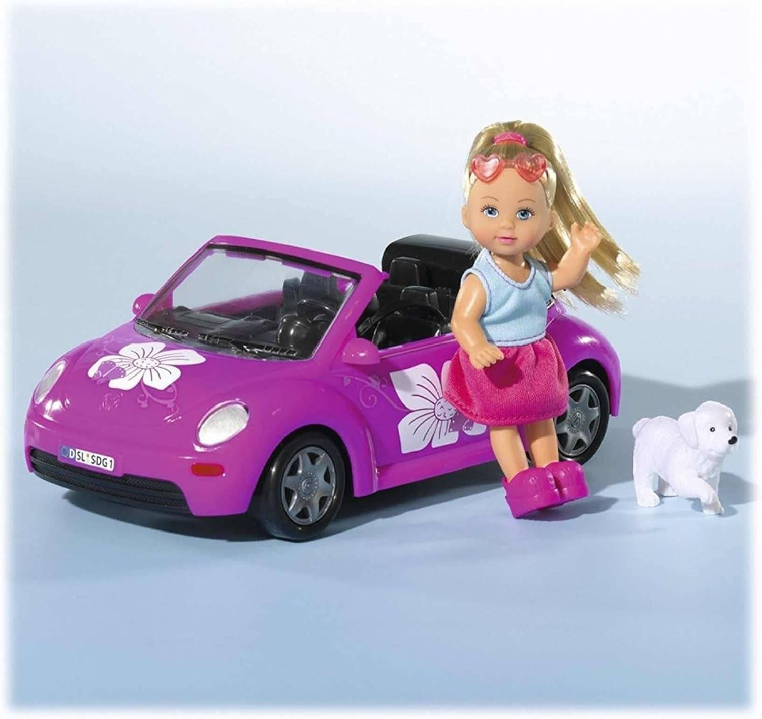 Simba 105731539 - Evi Love Beetle Evi's, Evi con macchina, macchina: 22 cm, con cane, bambola fashion, 12 cm, per bambini dai 3 anni in su