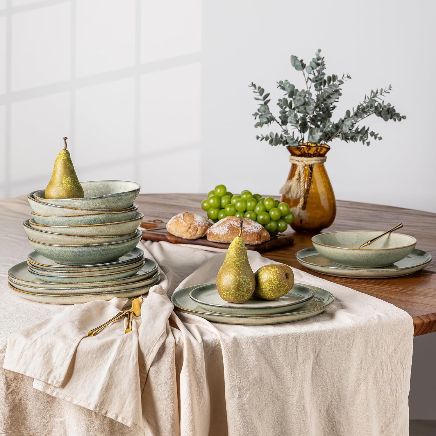 GBhome Set di stoviglie in ceramica per 6 persone, smalto reattivo da 24 pezzi, fatto a mano, adatto per microonde e lavastoviglie, set di ciotole e piatti, Desret Sage GDW007GY-24P-EU