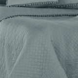 Ameliahome Copriletto con pompon 220X240 Cm Copriletto double face Trapuntatura ad ultrasuoni Poliestere Meadore Grey Letti e coperte Besuche den AmeliaHome-Store
