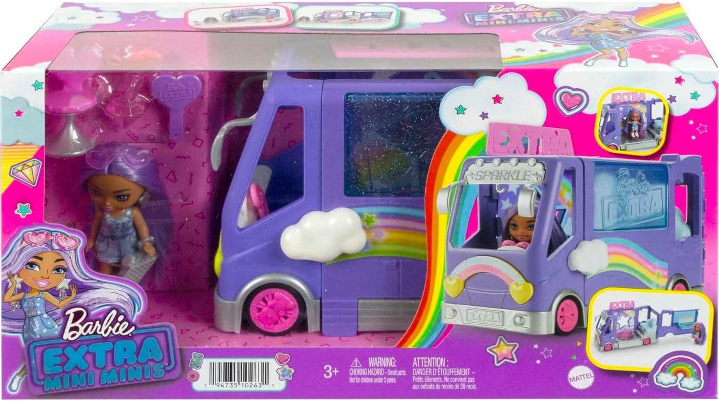 Barbie Extra Mini Minis, bambola Extra Mini Minis con furgone da turismo extra glitter, inclusa postazione trucco e accessori per spettacoli, regalo per bambini, giocattolo dai 3 anni in su, HKF84