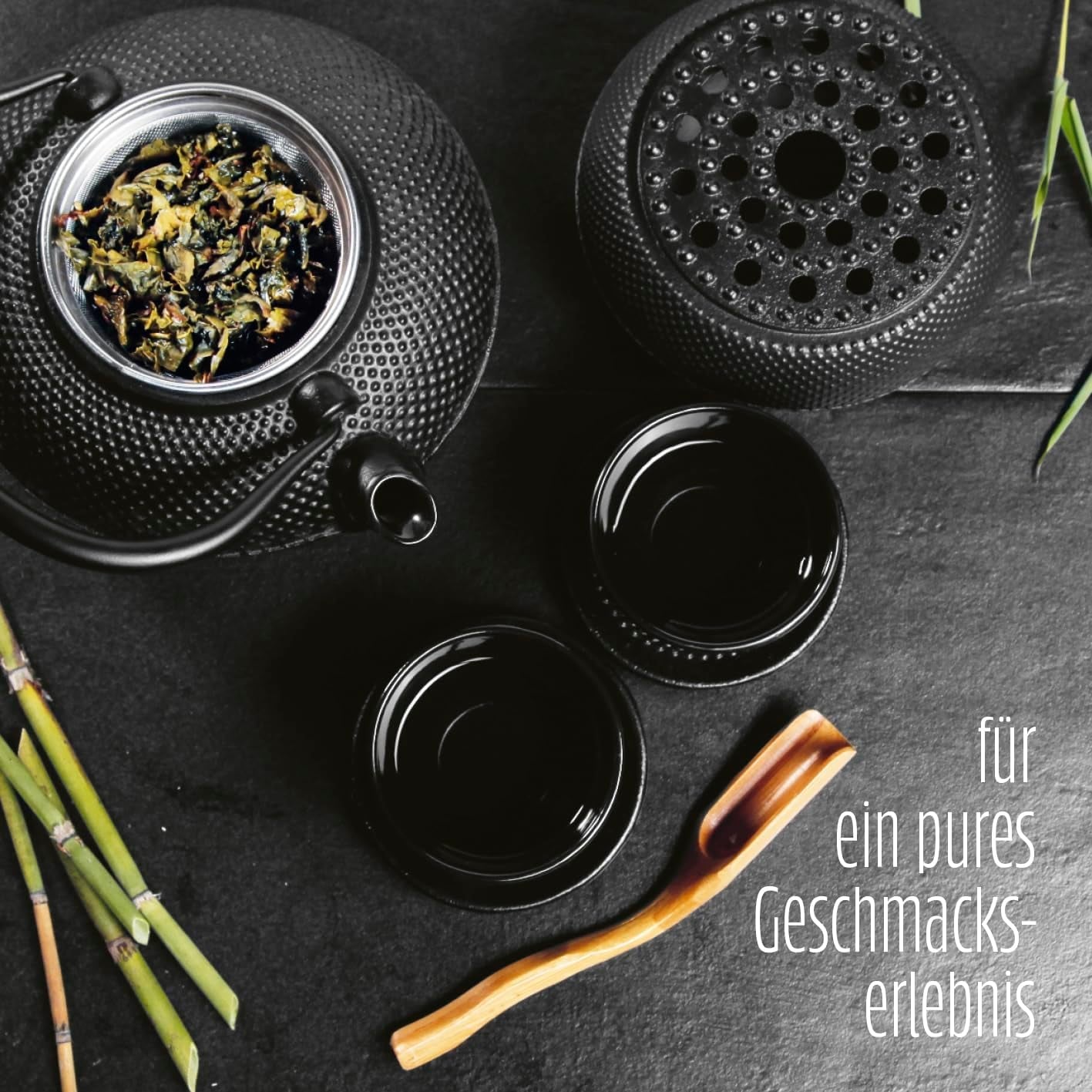 Set da tè Lumaland da 8 pezzi | Teiera in ghisa Tetsubin da 1,4 litri | Stufa in ghisa | 2 tazze da tè e 2 piattini | Set da tè giapponese comprensivo di misurino in bambù e infusore in acciaio inossidabile