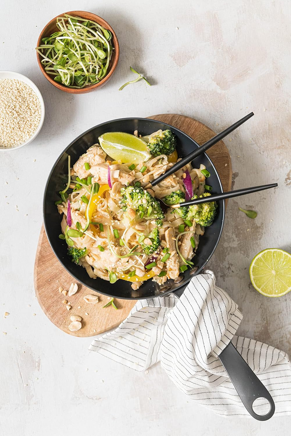 Fettuccine Konjac Noodles Bio Shirataki Diet-Food - 300g, a basso contenuto di carboidrati, senza zucchero, cheto, vegano, ipocalorico, senza glutine e senza uova, a base di farina Konjac