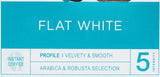 NESCAFÉ Dolce Gusto Flat White, 48 Kaffeekapseln, Arabica e Robusta Bohnen, Cremig-Milchiger Genuss, Kaffeekreation, Coffee-Shop Trend, Aromaversiegelte, Confezione da 9 (3x16 Kapseln)