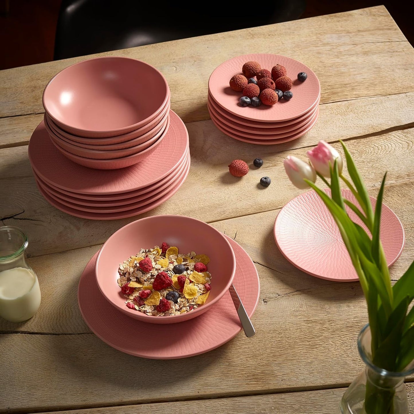 ECHTWERK Set di stoviglie vintage da 12 pezzi, design naturale, "Blanka" per 4 persone, elegante set di stoviglie in gres strutturato con 4 piatti piani, 4 piatti laterali, 4 piatti piani rosa