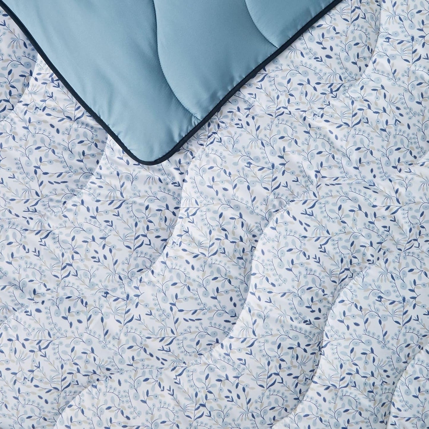 Night Lark Piumino Super King Super King 6 Tog Primavera Estate - Blu Garden Piumino super morbido Leggero Lavabile in lavatrice Asciugatura rapida Copripiumino reversibile tutto in uno Naty Shop