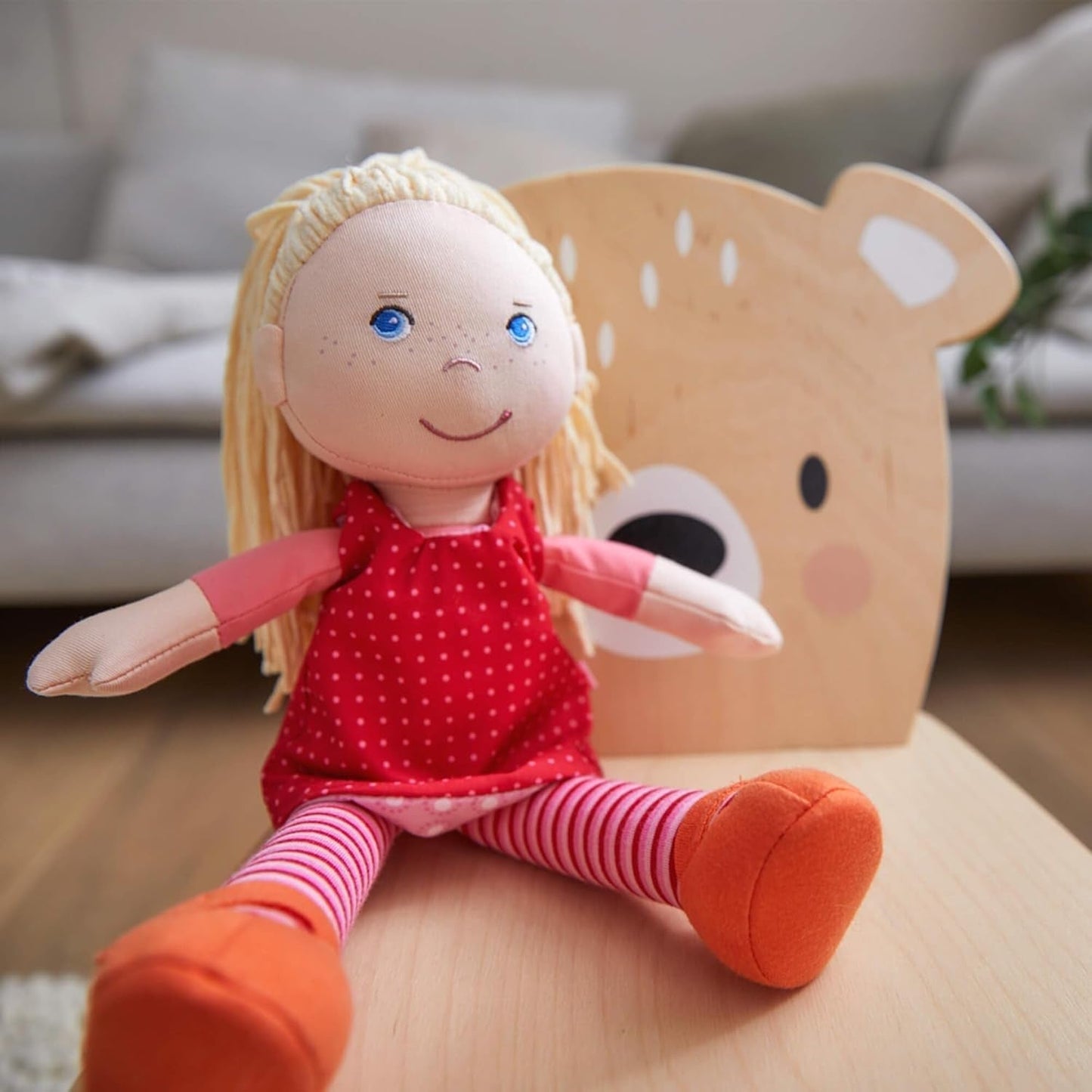 HABA 302108 - Bambola Annelie, bambola di stoffa con vestiti e capelli, 30 cm, giocattolo da 18 mesi, rosso Bambole Naty Shop