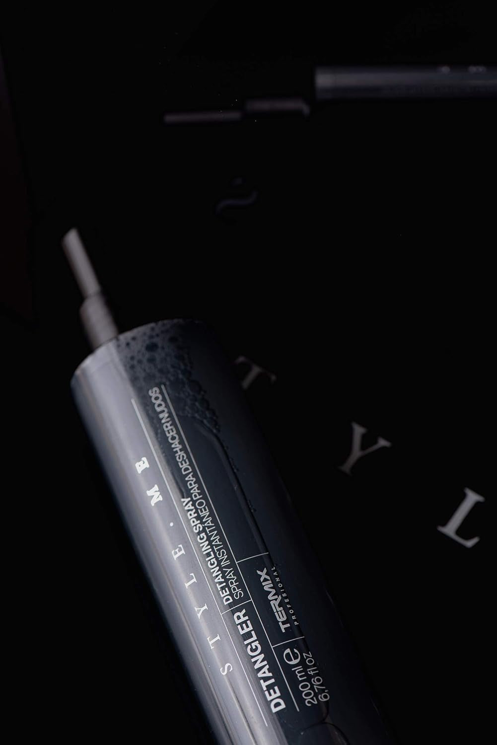 Style.Me spray districante Prodotto per districare i capelli. Prodotto districante istantaneo di Termix. Formula arricchita con olio di ricino. Formato: 200 ml. Prodotti districanti per capelli Naty Shop