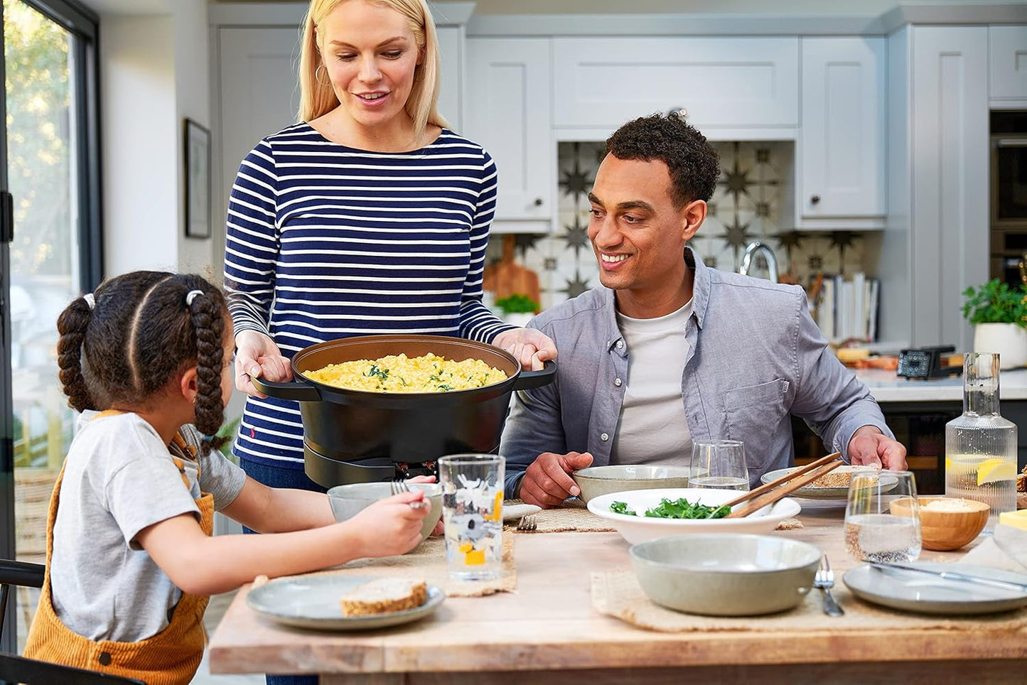 Multicooker Russell Hobbs 6,5L, display digitale, 8 funzioni di cottura Slow Cooker Naty Shop