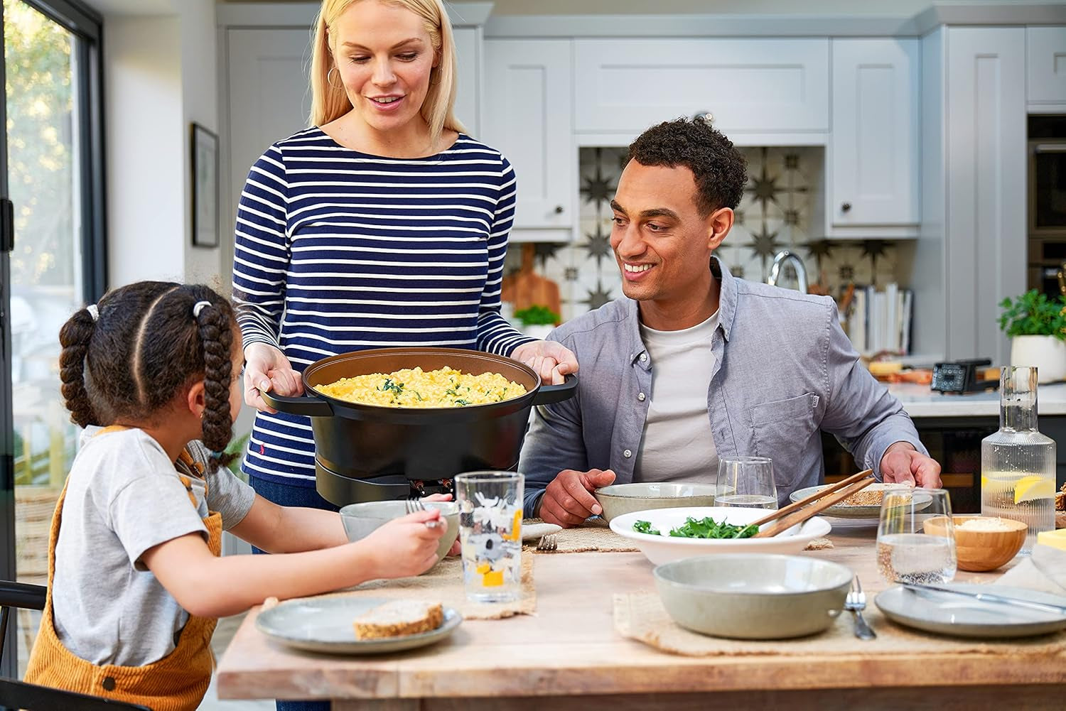 Multicooker Russell Hobbs 6,5L, display digitale, 8 funzioni di cottura Slow Cooker Naty Shop